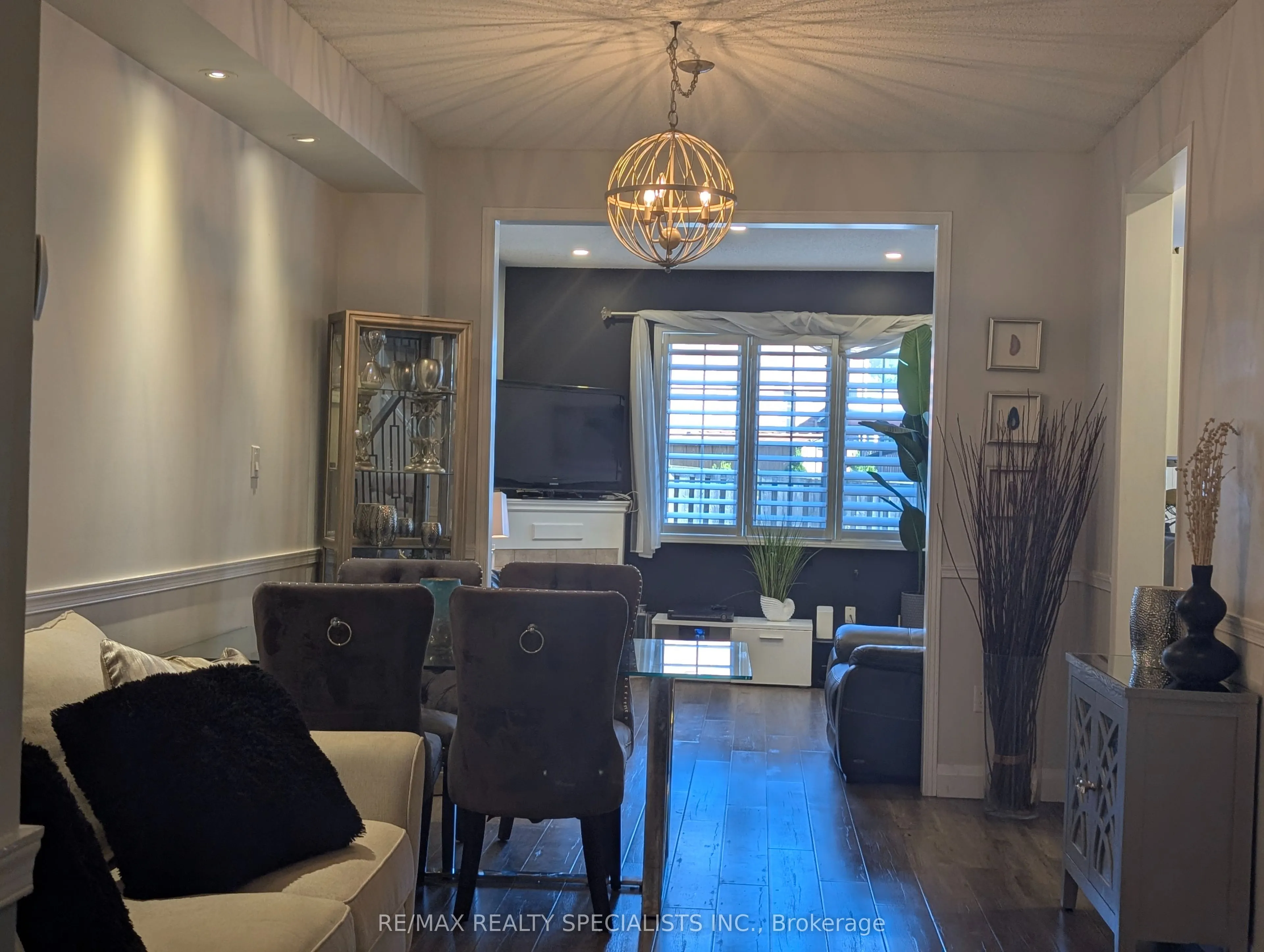 20 Thorp Crescent