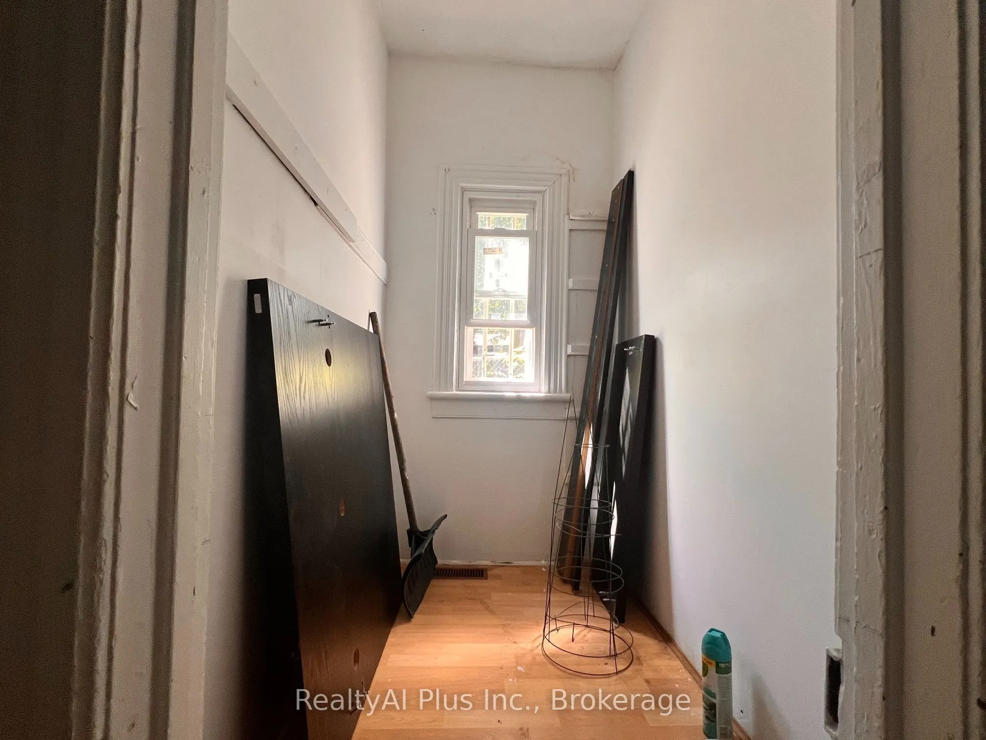 182 Boulton Avenue