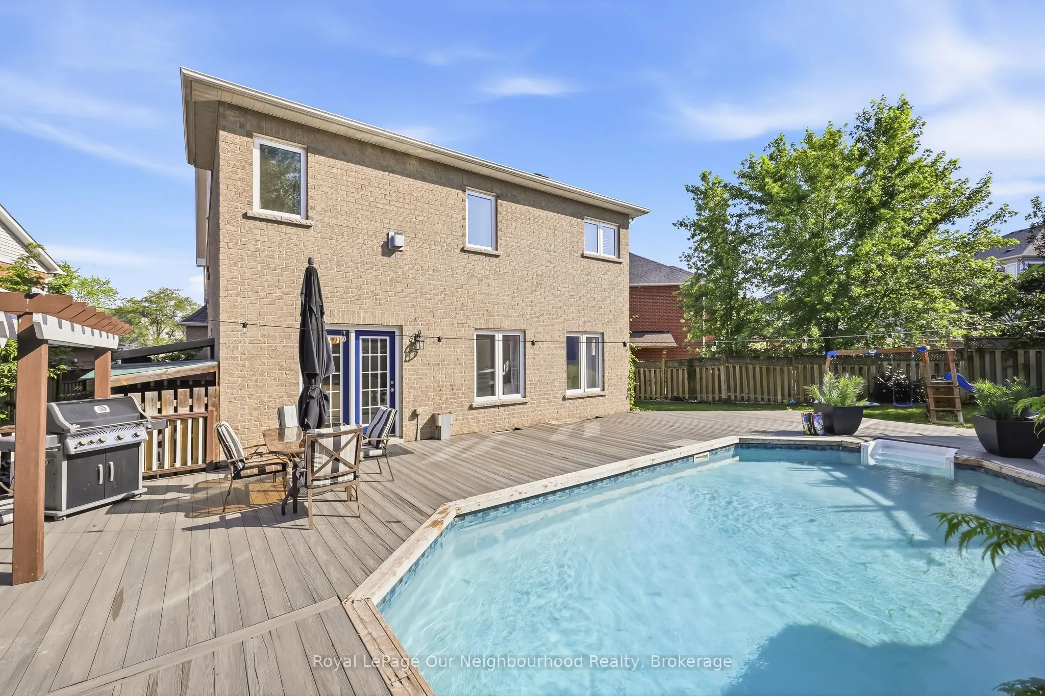 1296 Ravencliffe Court