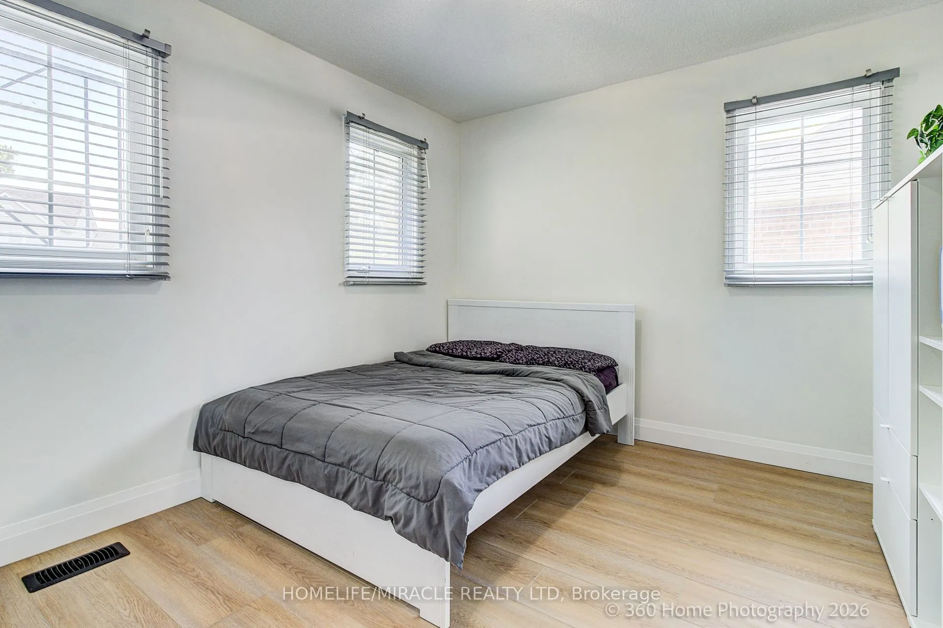 2 Hedge End Road #85