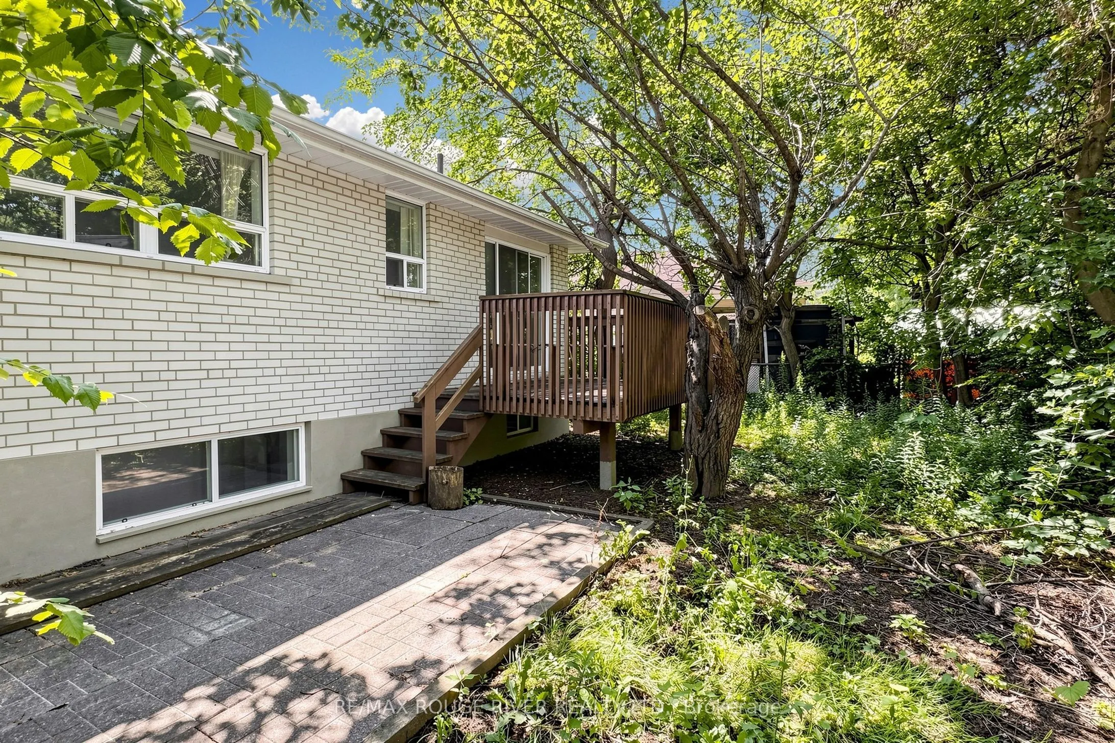 38 Lombardy Crescent