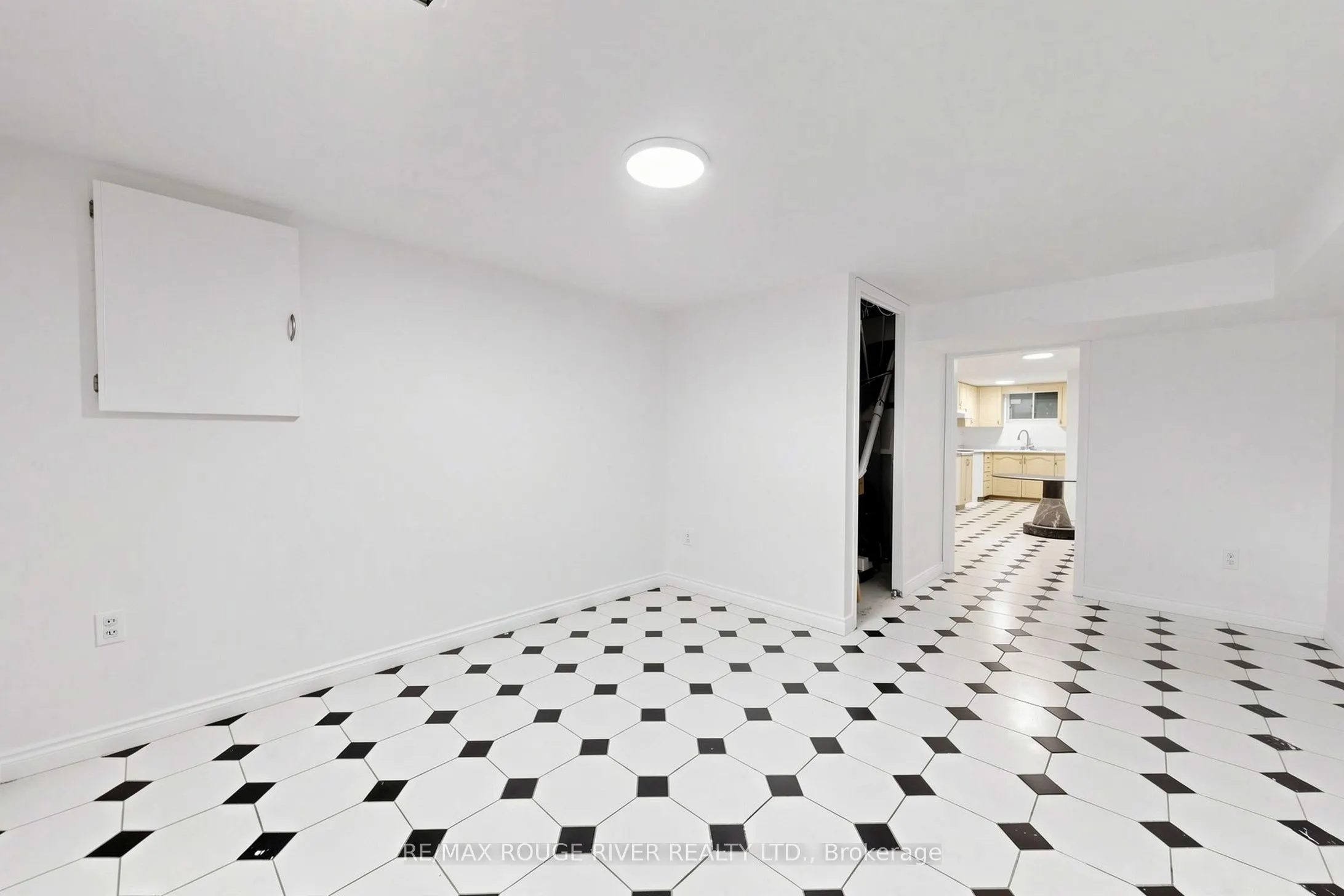 38 Lombardy Crescent
