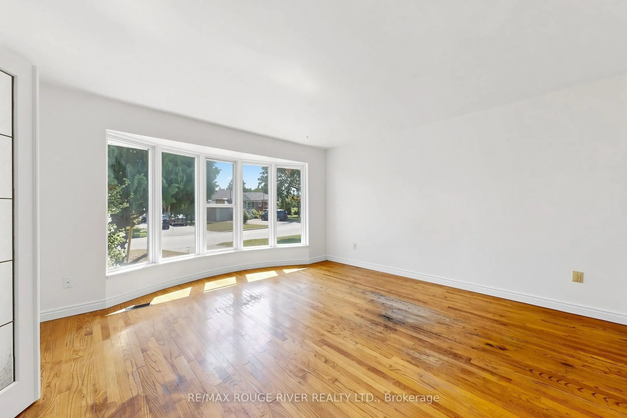 38 Lombardy Crescent