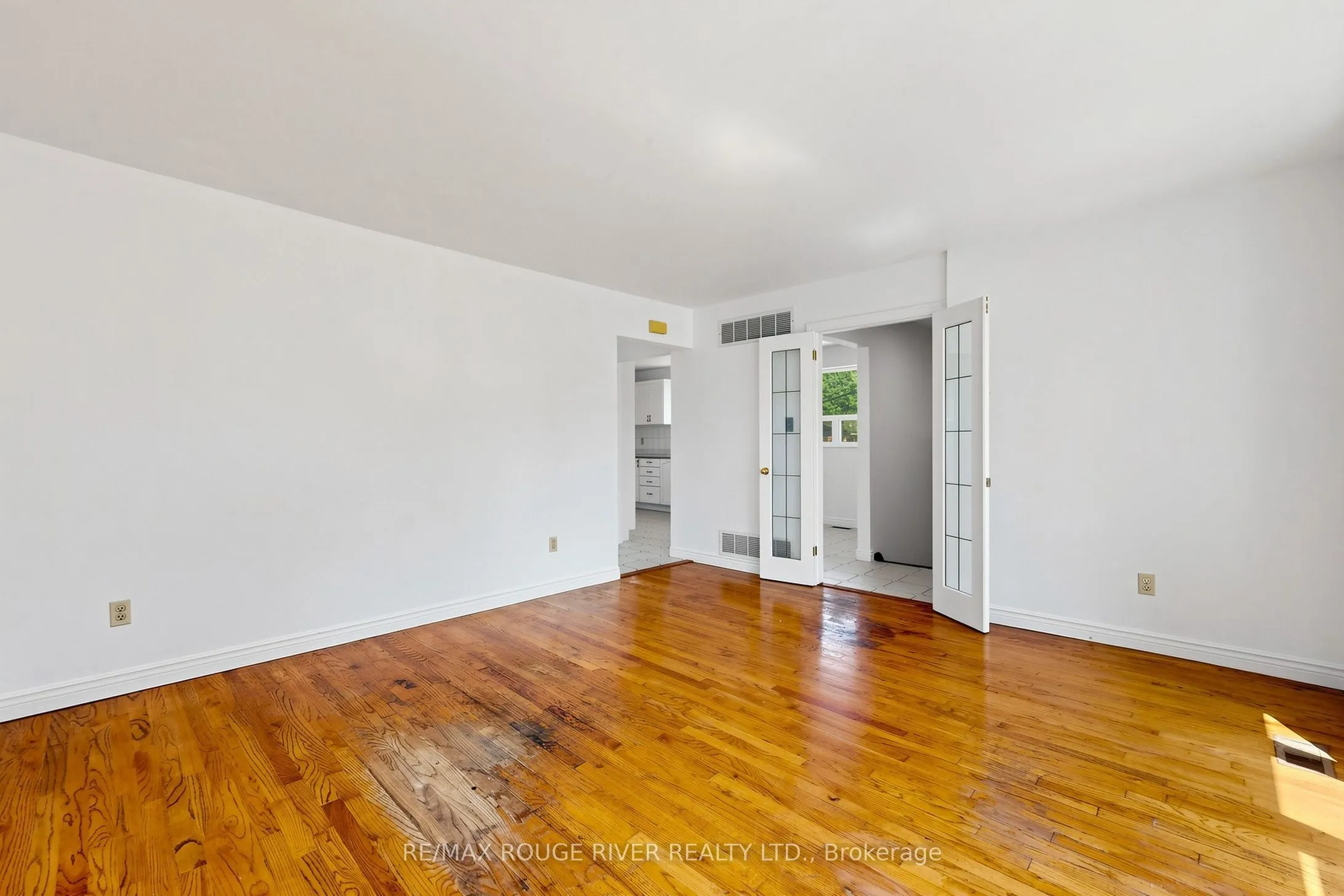38 Lombardy Crescent