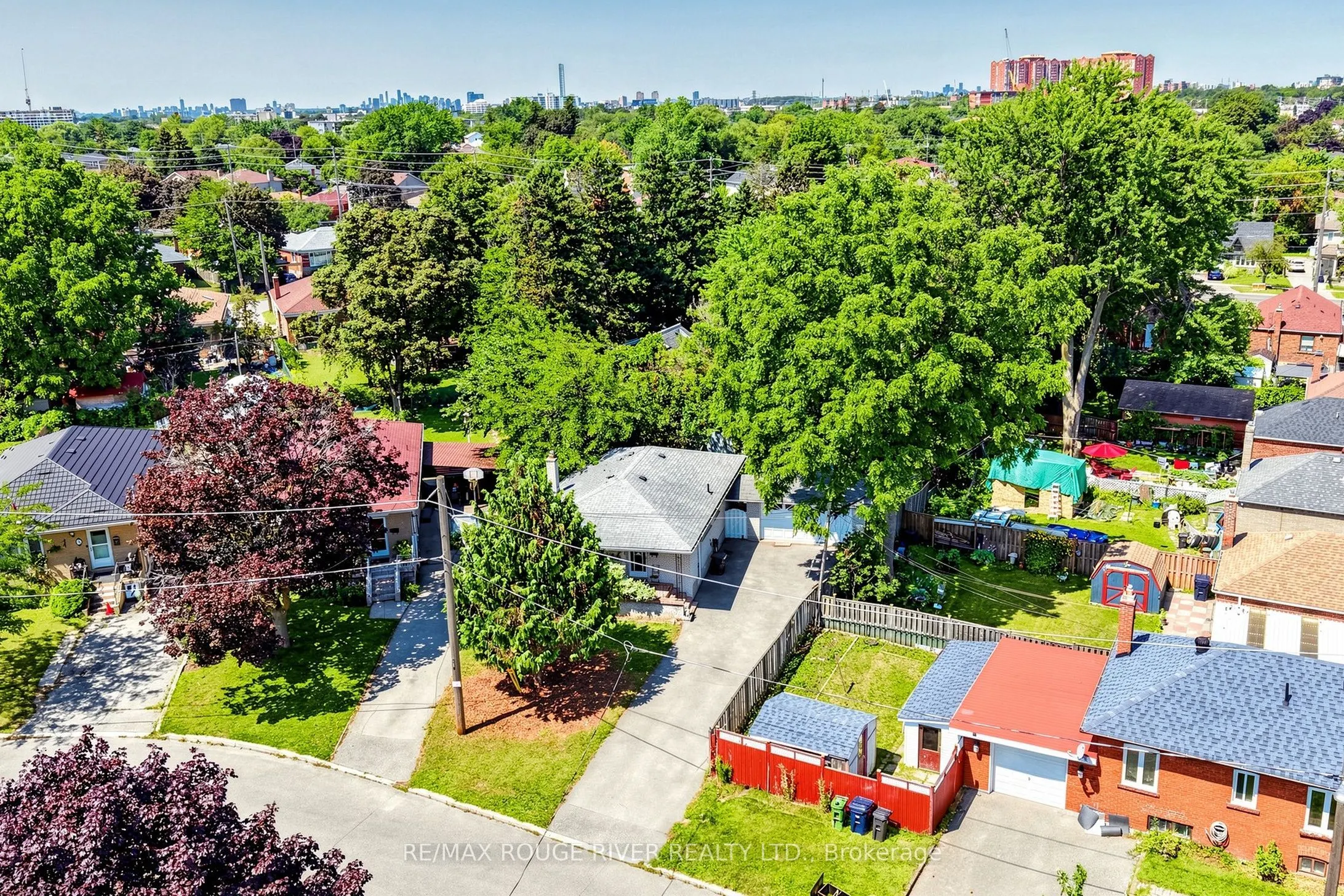 38 Lombardy Crescent