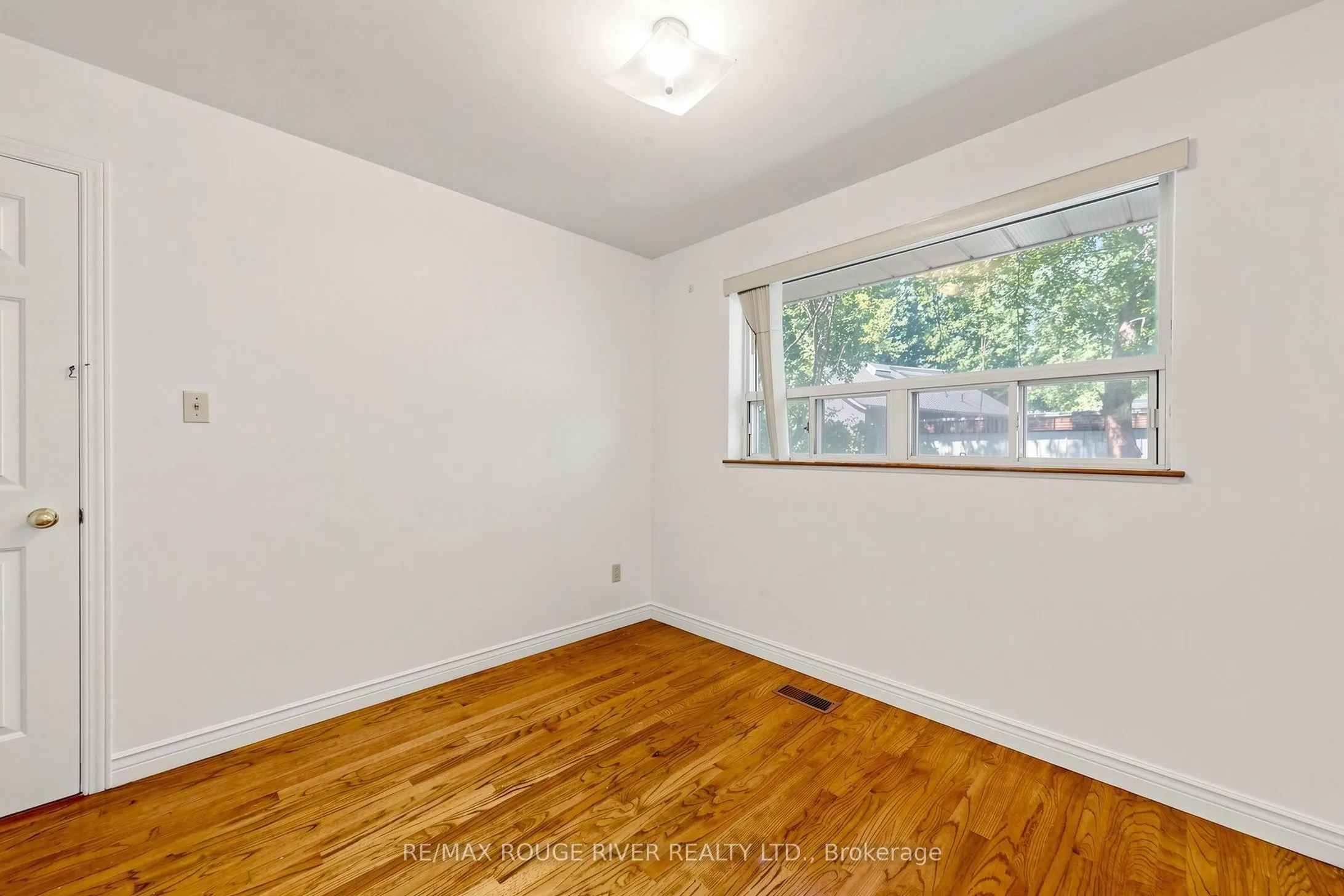 38 Lombardy Crescent