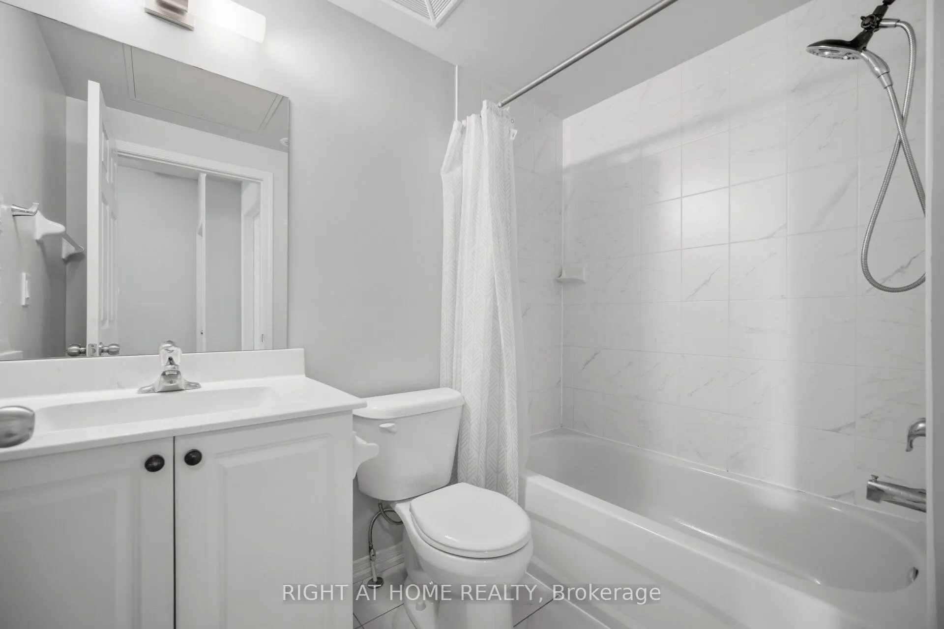 515 Kingbird Grove #233