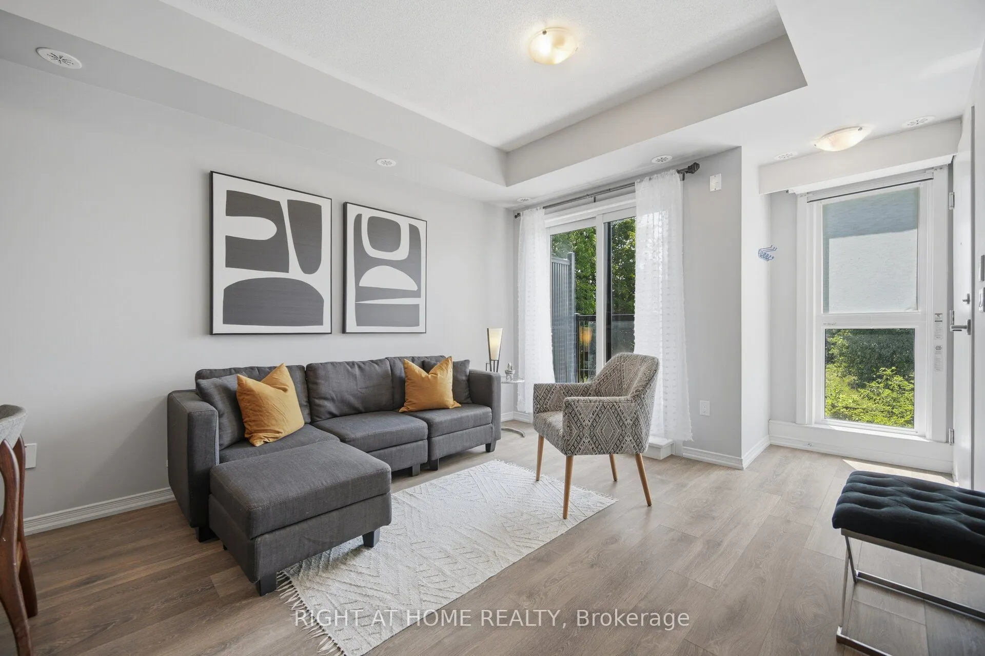 515 Kingbird Grove #233