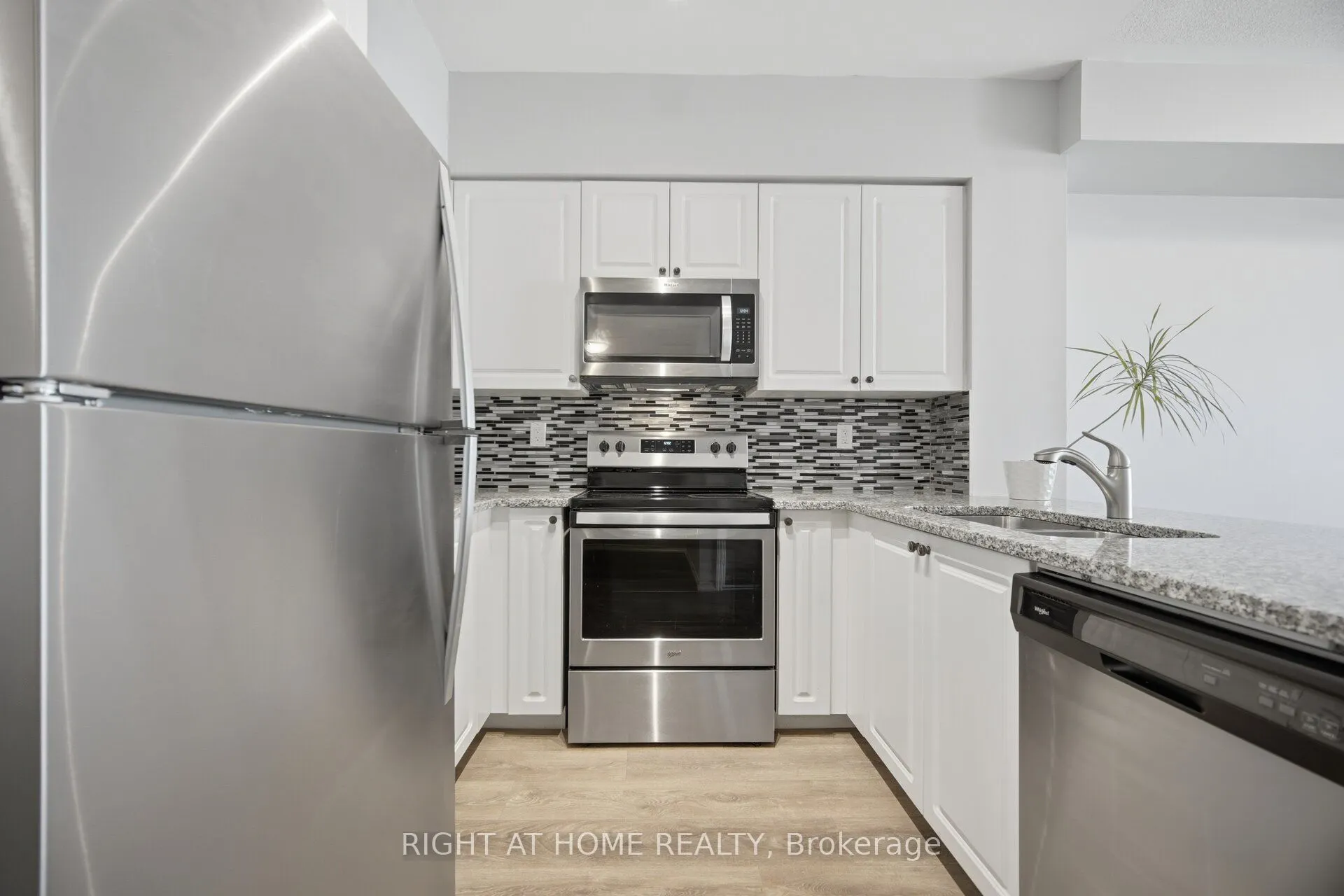 515 Kingbird Grove #233
