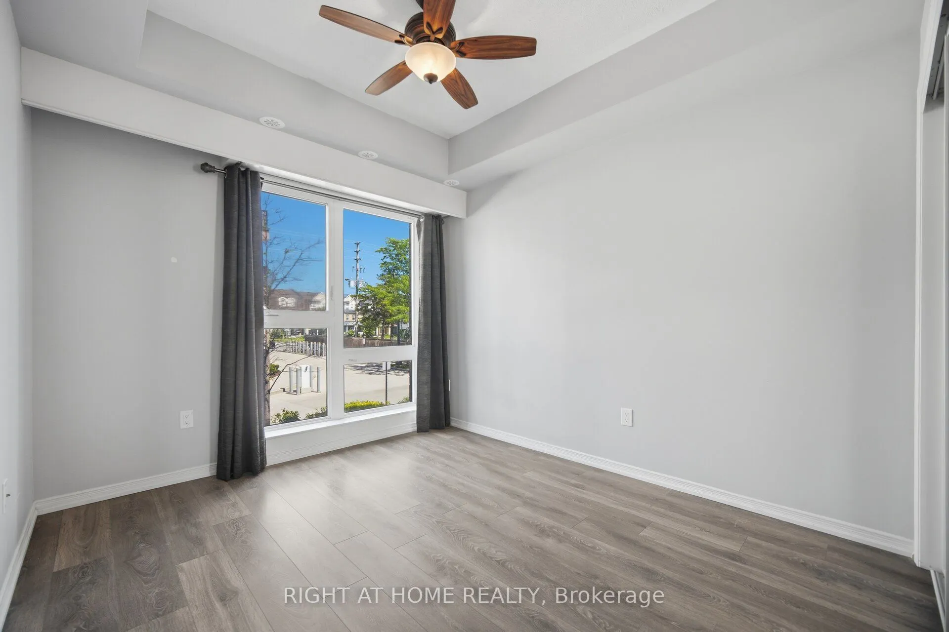 515 Kingbird Grove #233
