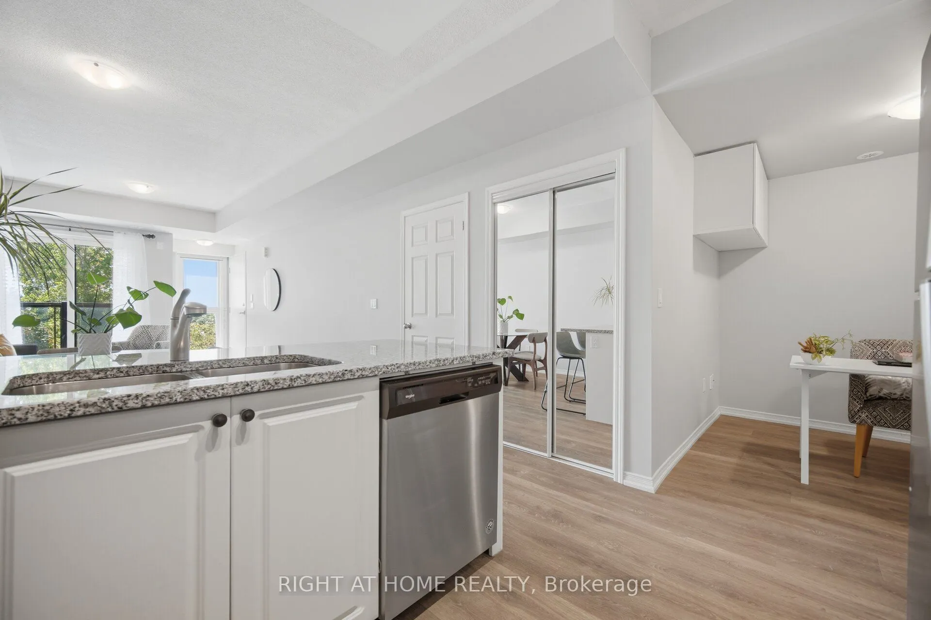 515 Kingbird Grove #233