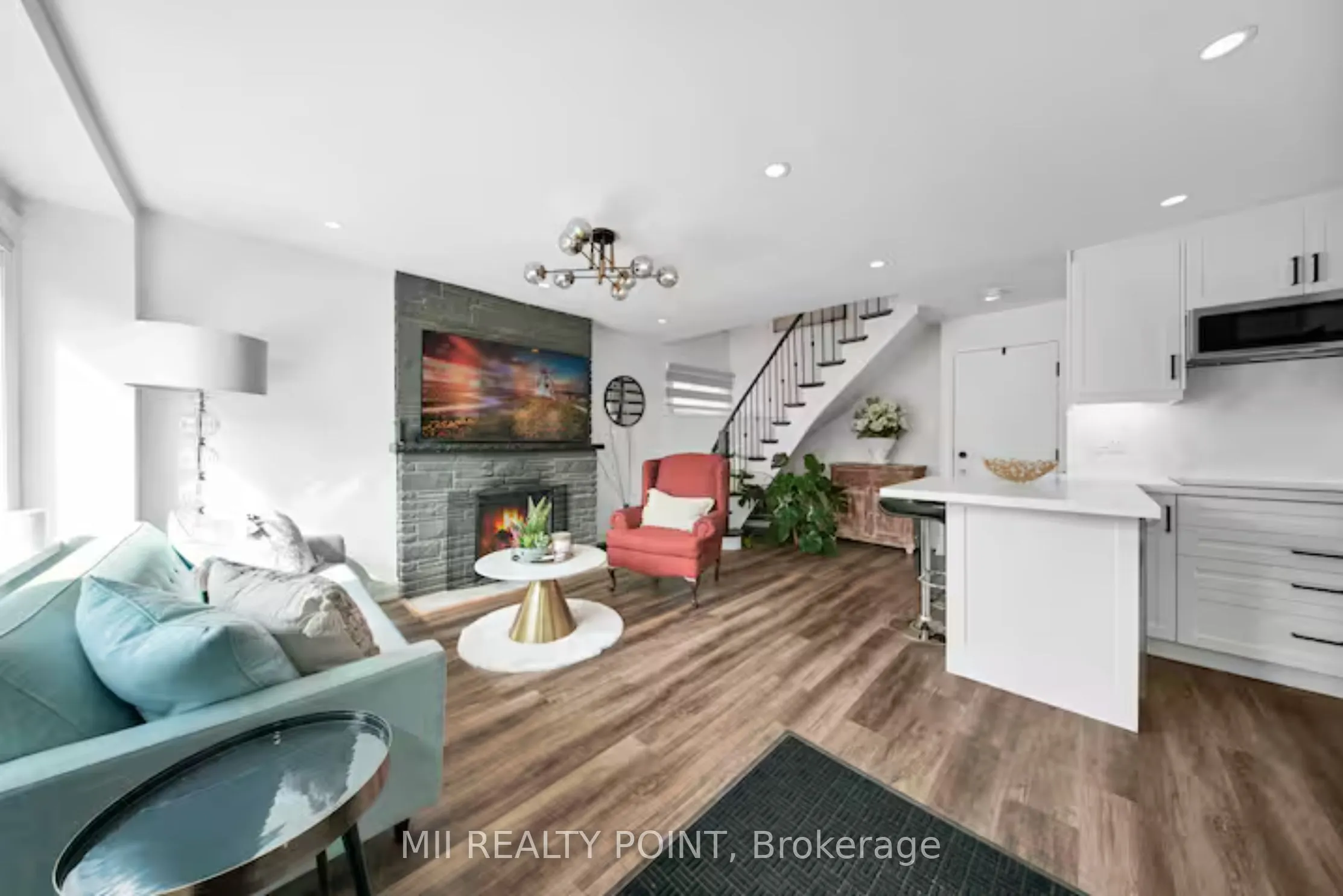 49 Manderley Drive #Main