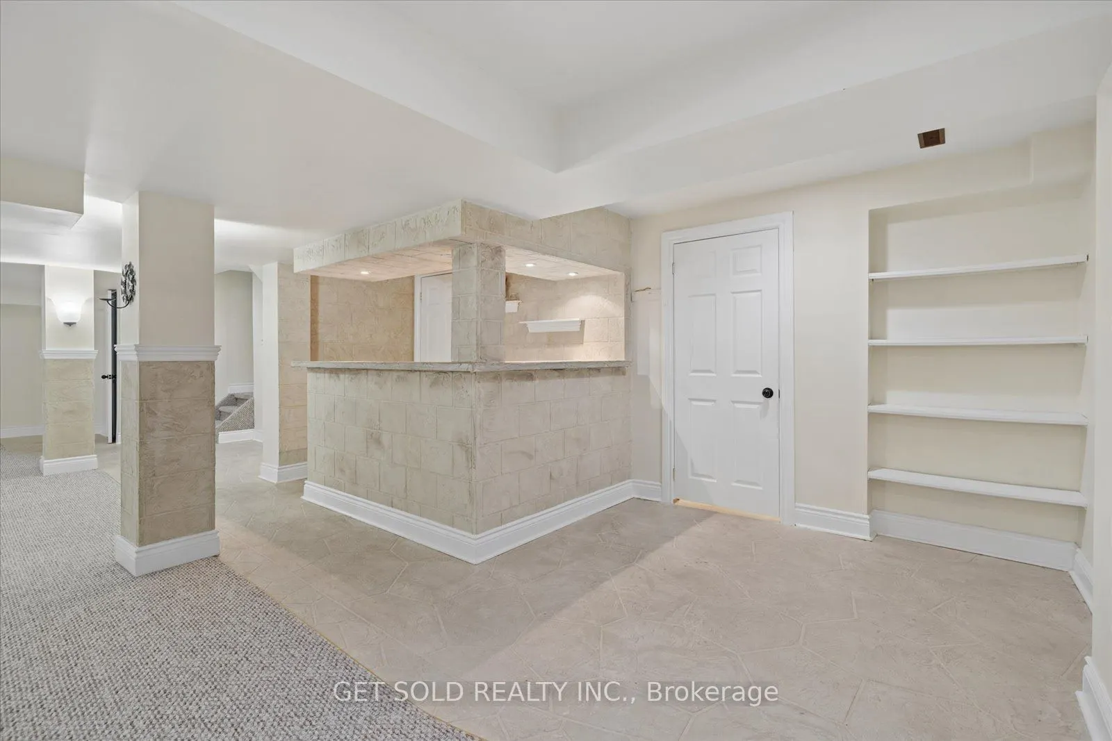 122 Medland Avenue