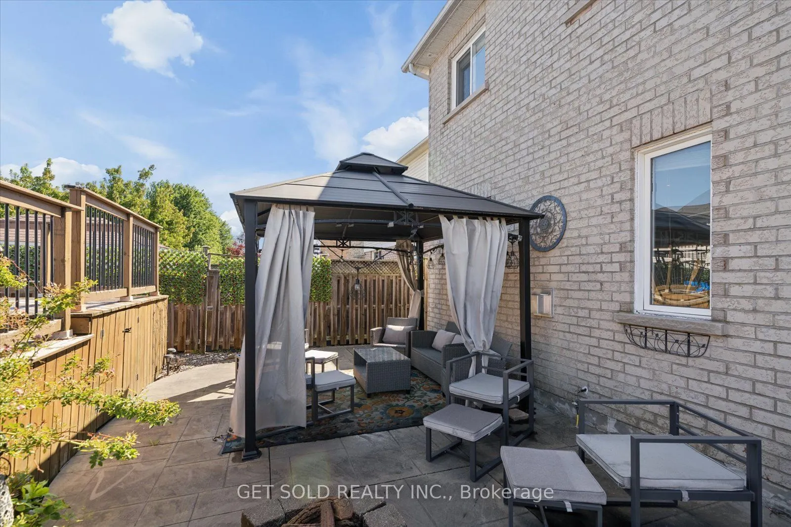 122 Medland Avenue