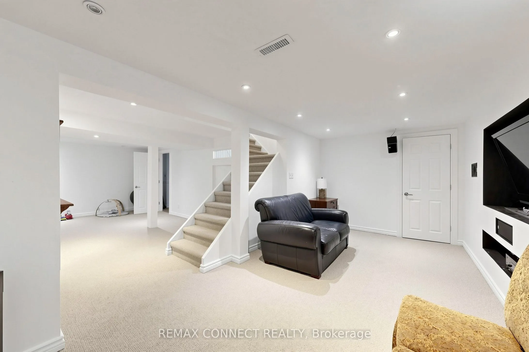 15 Satchell Boulevard