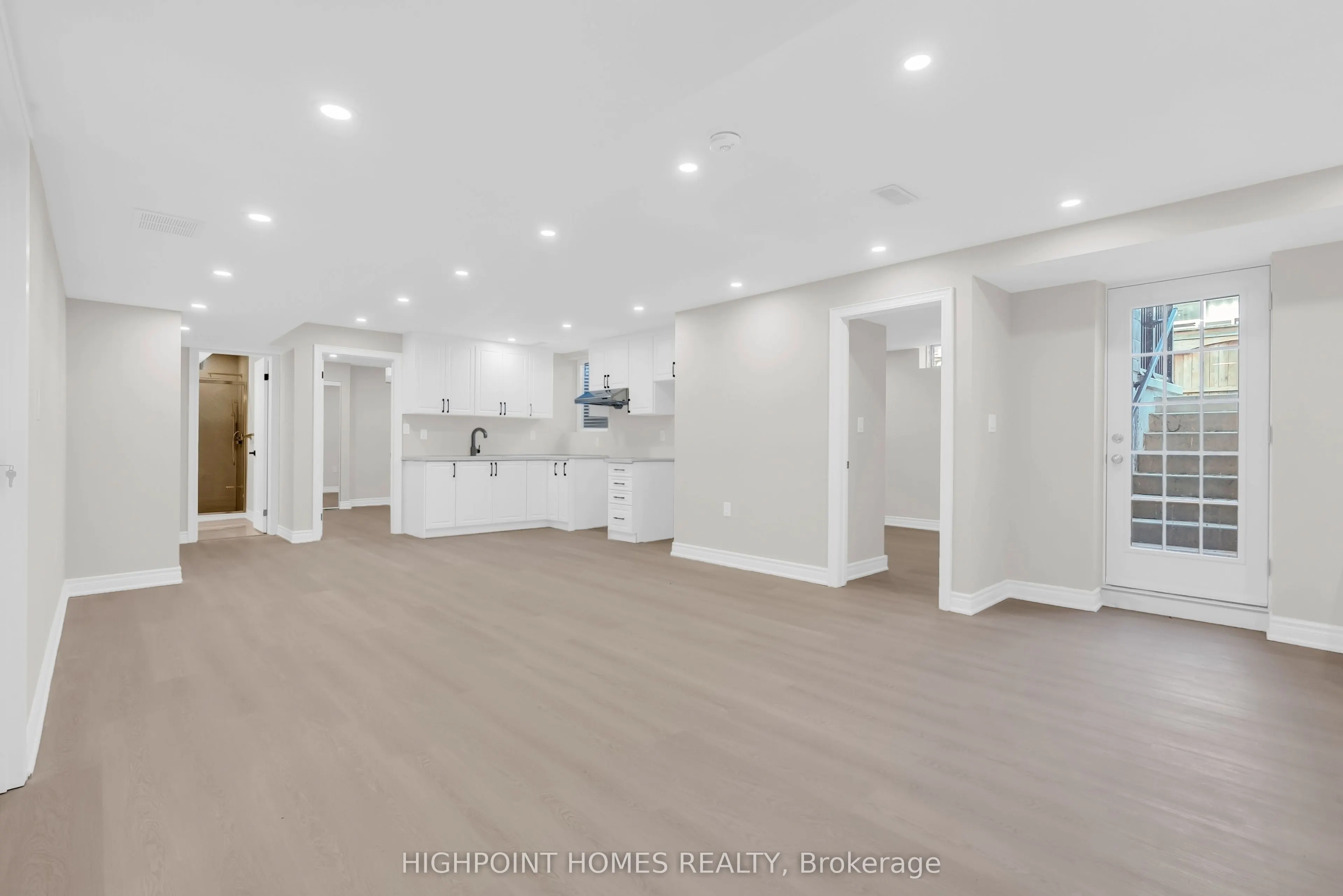 865 Riverside Drive