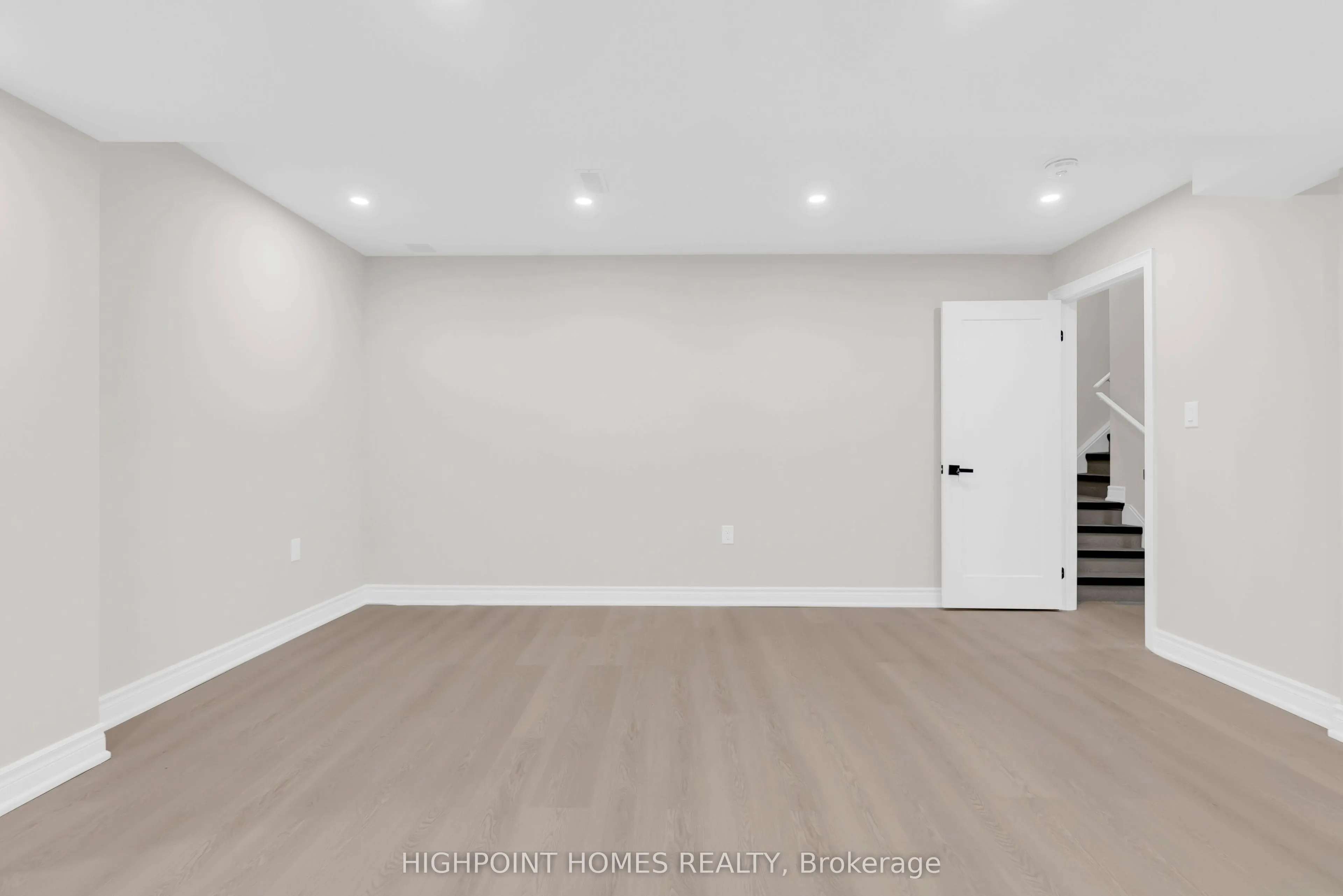 865 Riverside Drive