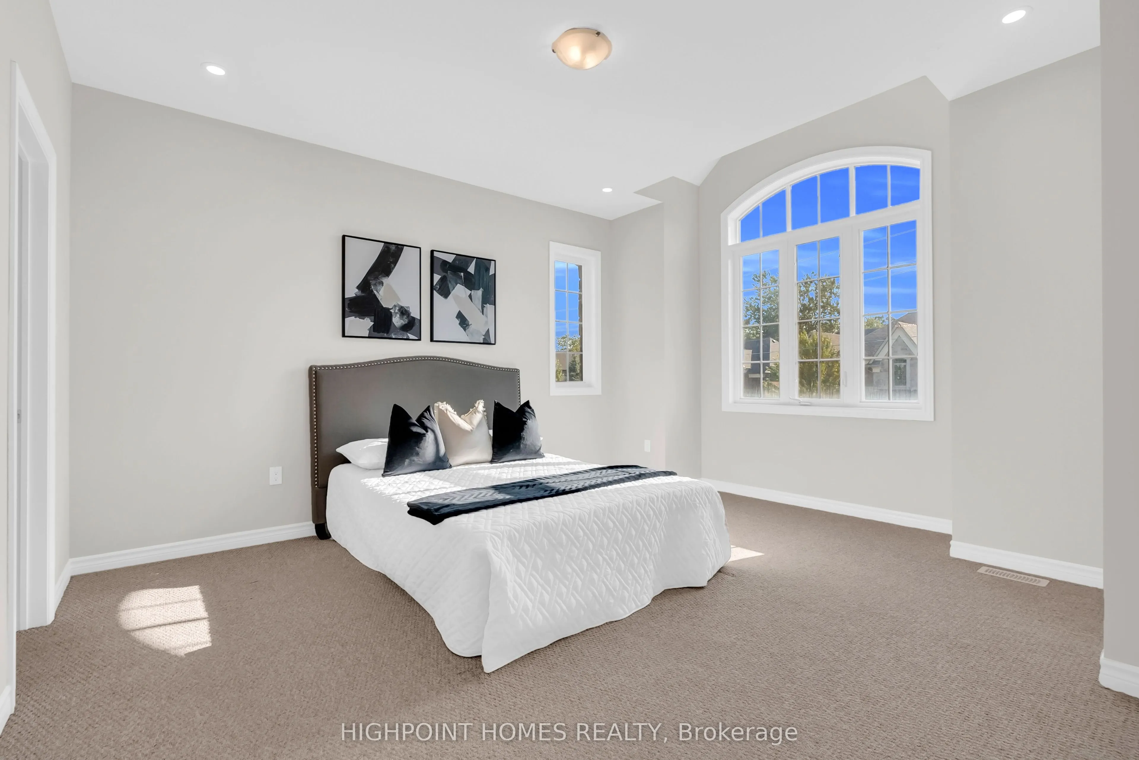 865 Riverside Drive