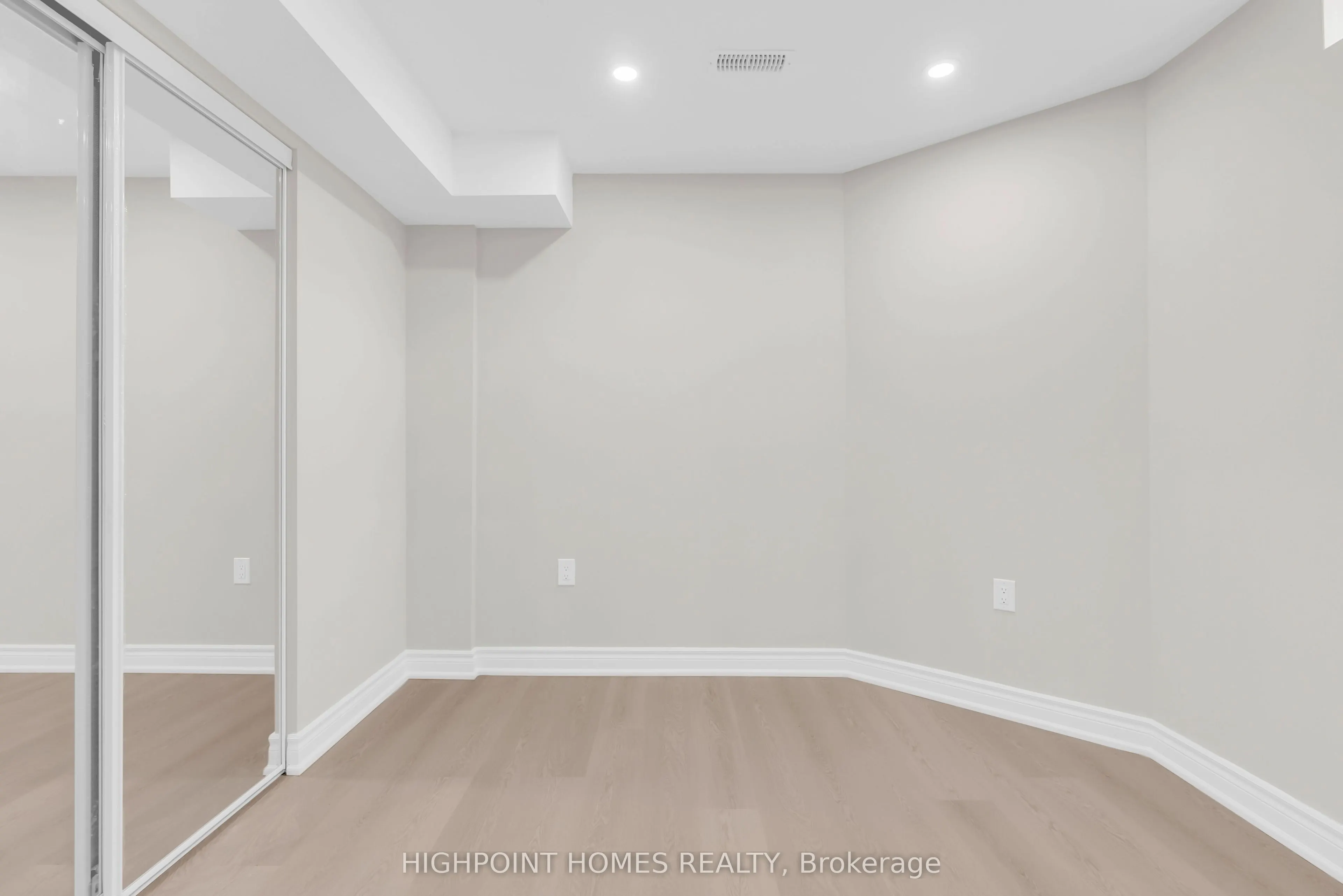 865 Riverside Drive