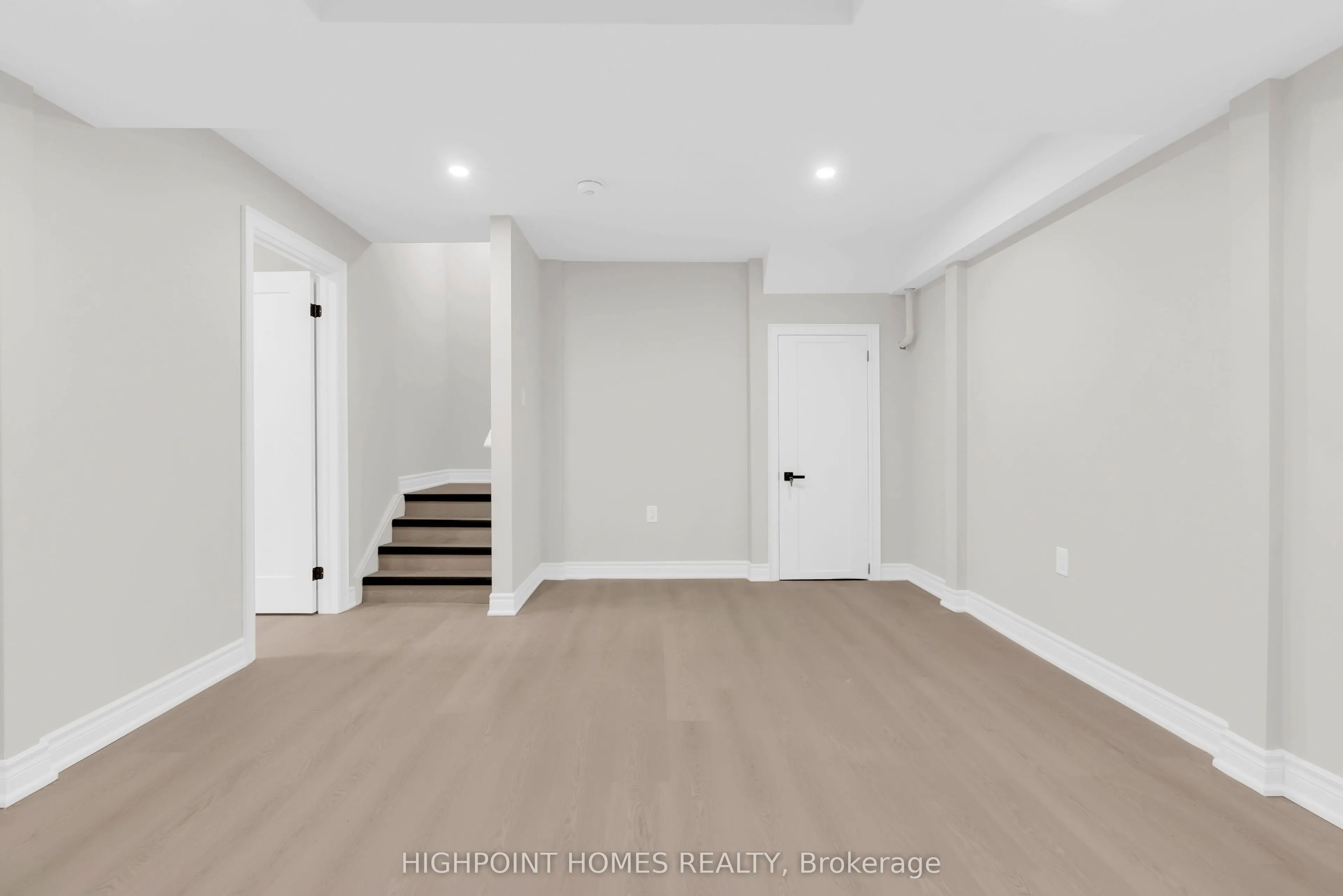 865 Riverside Drive