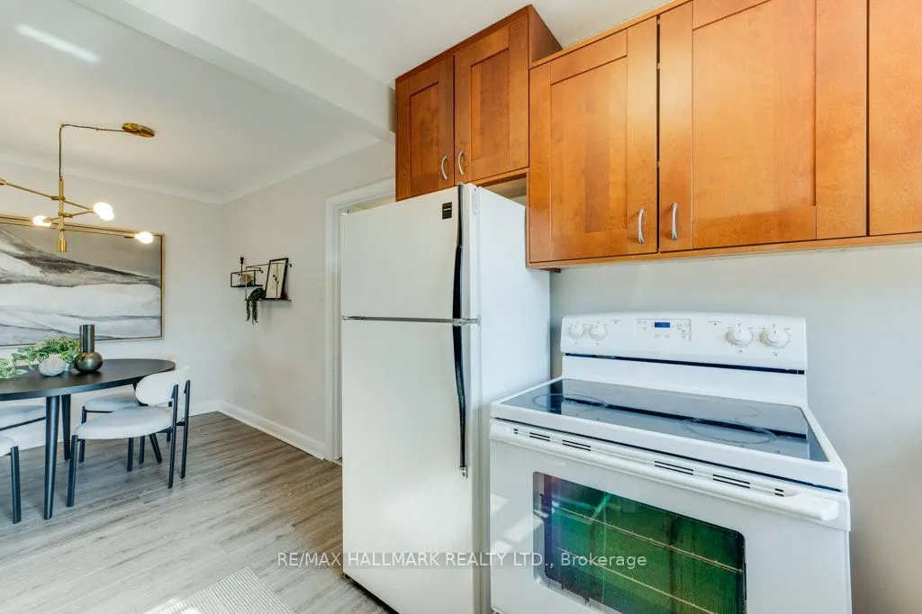 225 Woodville Avenue #Upper