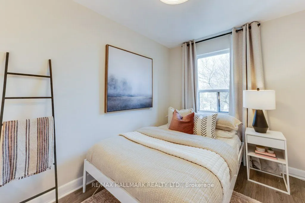 225 Woodville Avenue #Upper