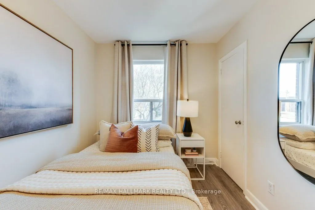 225 Woodville Avenue #Upper