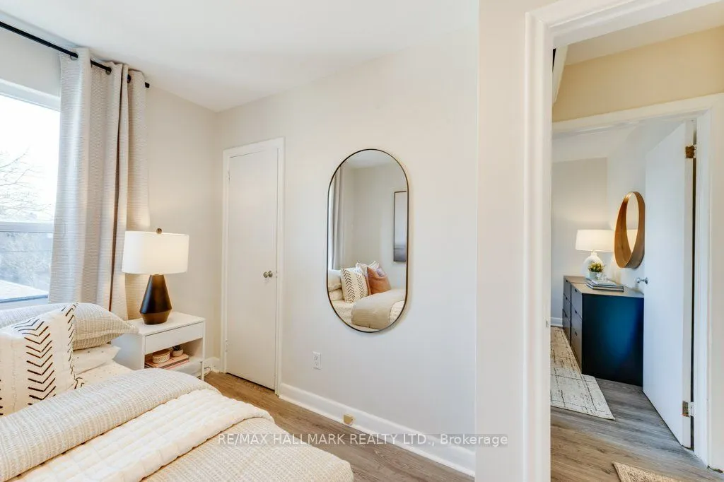 225 Woodville Avenue #Upper