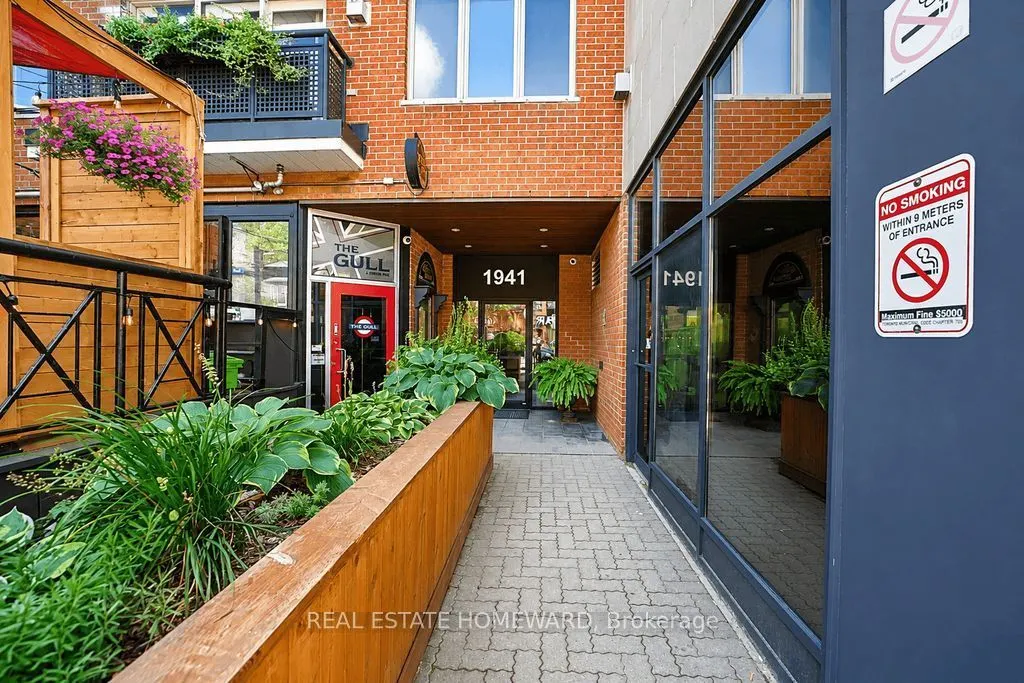 1941 Queen Street E #304
