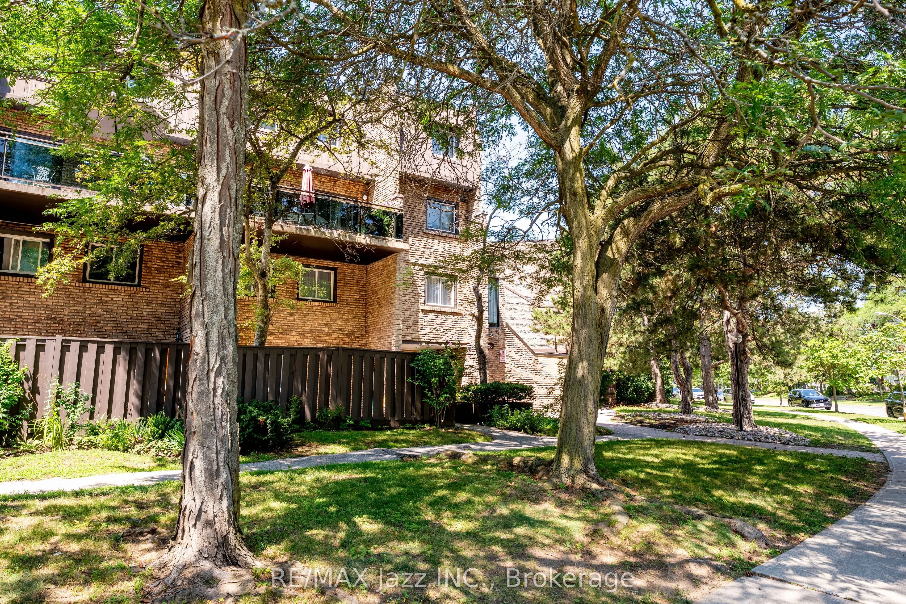 120 Ling Road #38