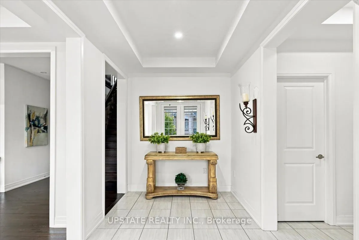 18 Blenheim Circle
