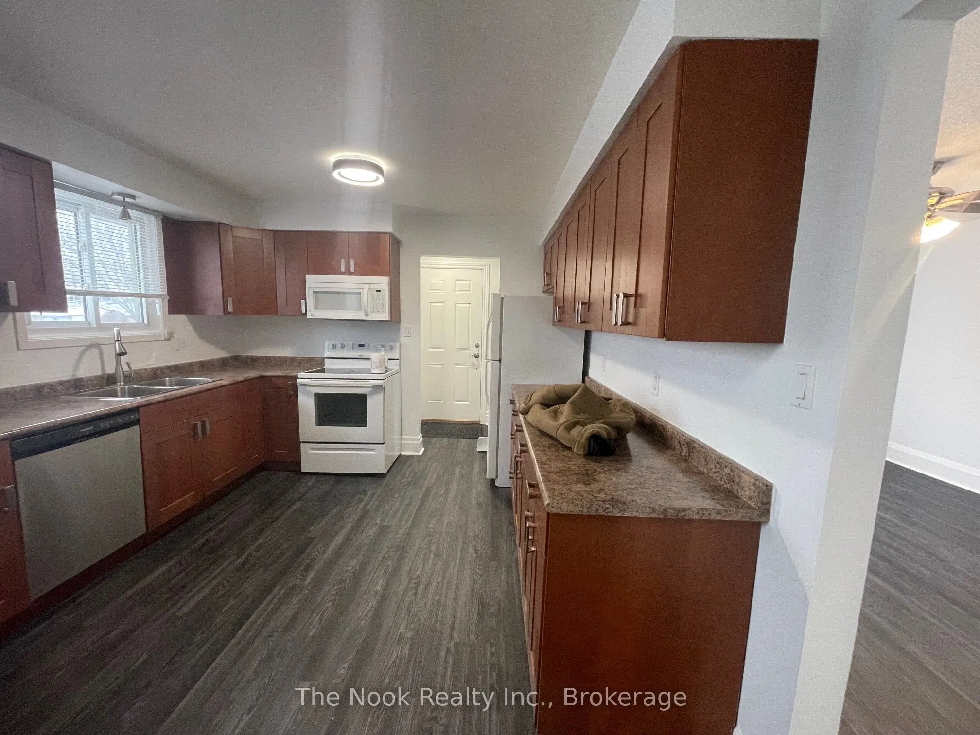 1321 Cedar Street