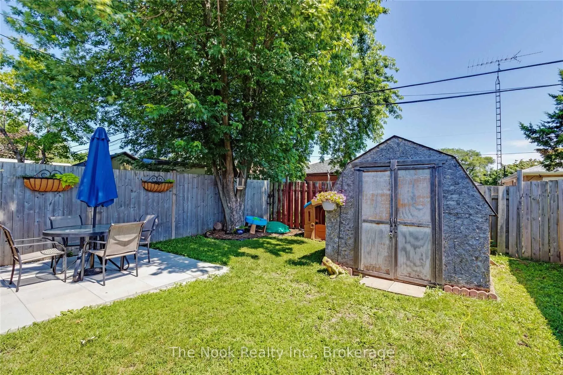1321 Cedar Street