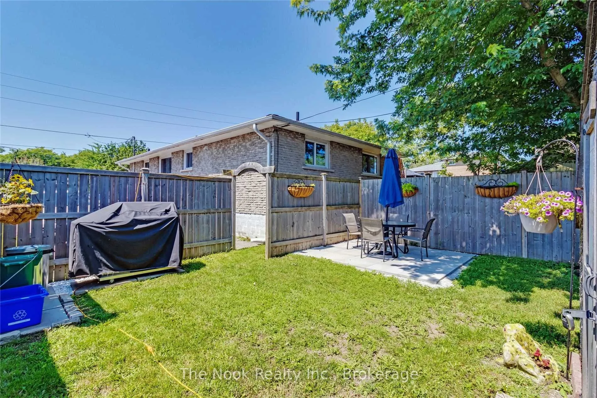 1321 Cedar Street