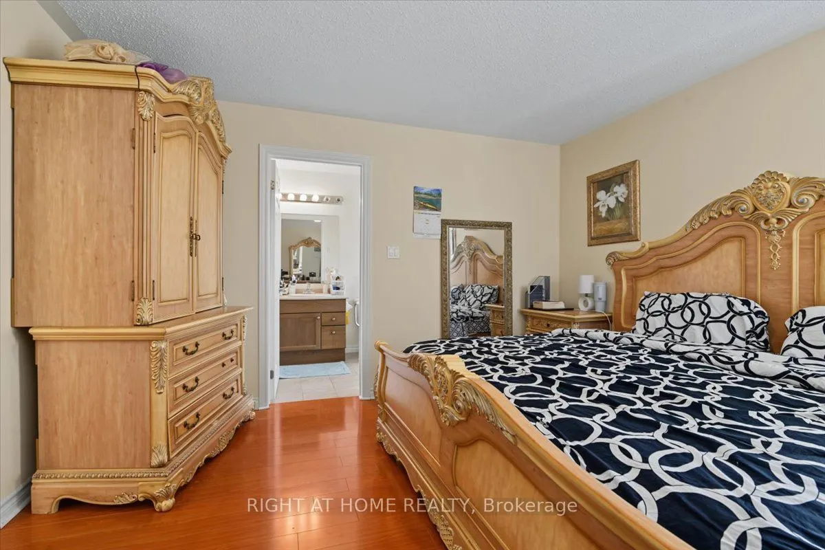 1350 Wadebridge Crescent