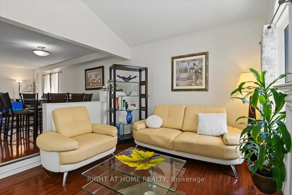 1350 Wadebridge Crescent