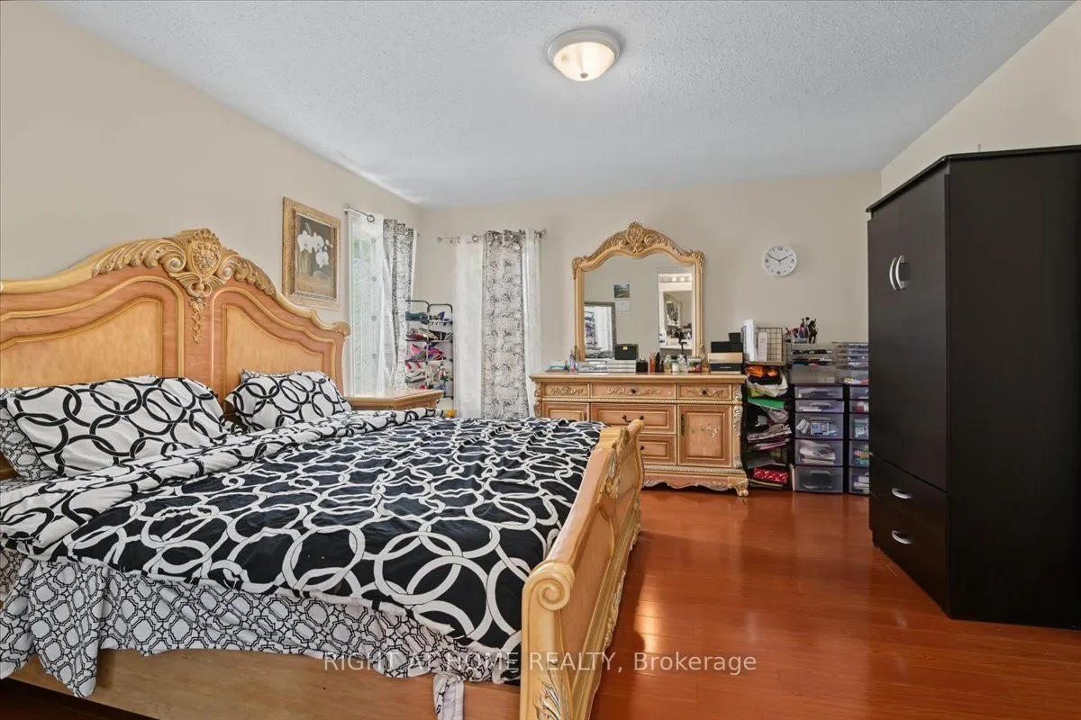 1350 Wadebridge Crescent