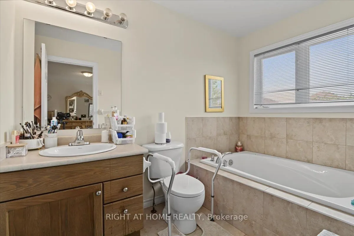 1350 Wadebridge Crescent