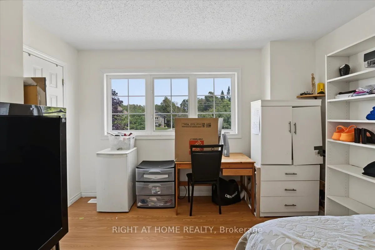 1350 Wadebridge Crescent