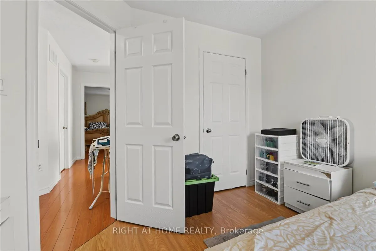 1350 Wadebridge Crescent