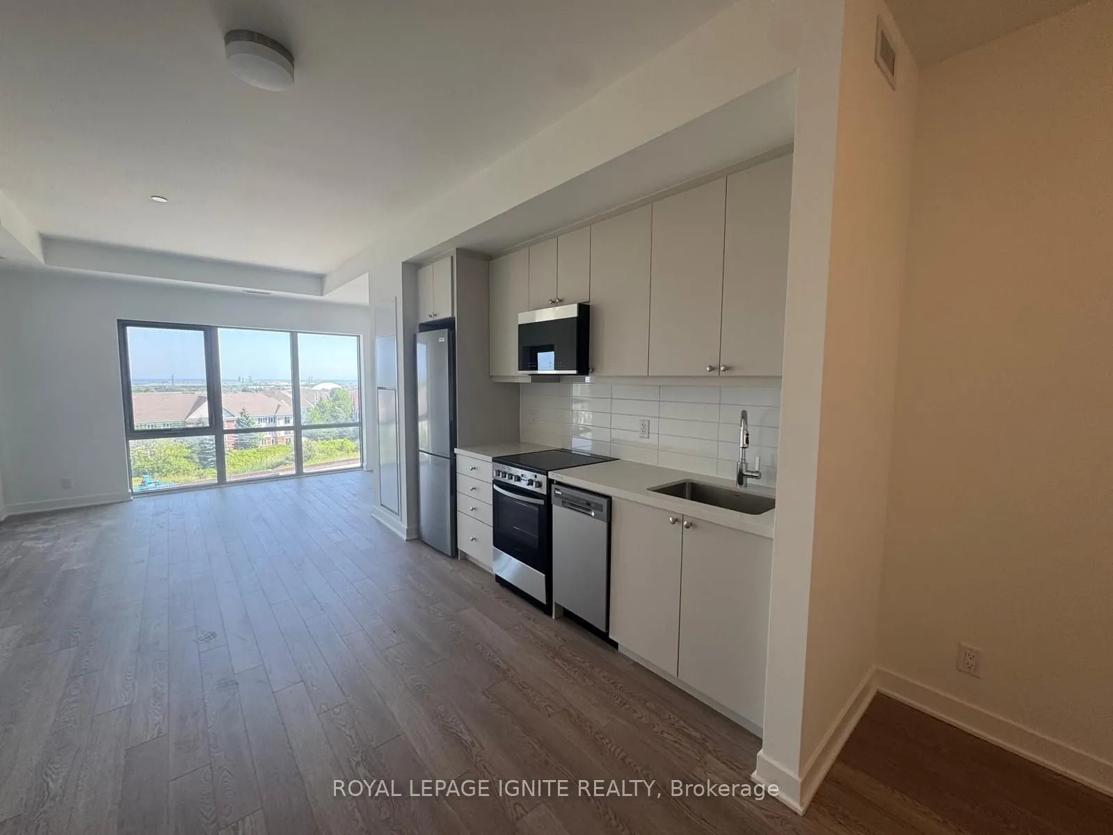 51 Clarington Boulevard #627