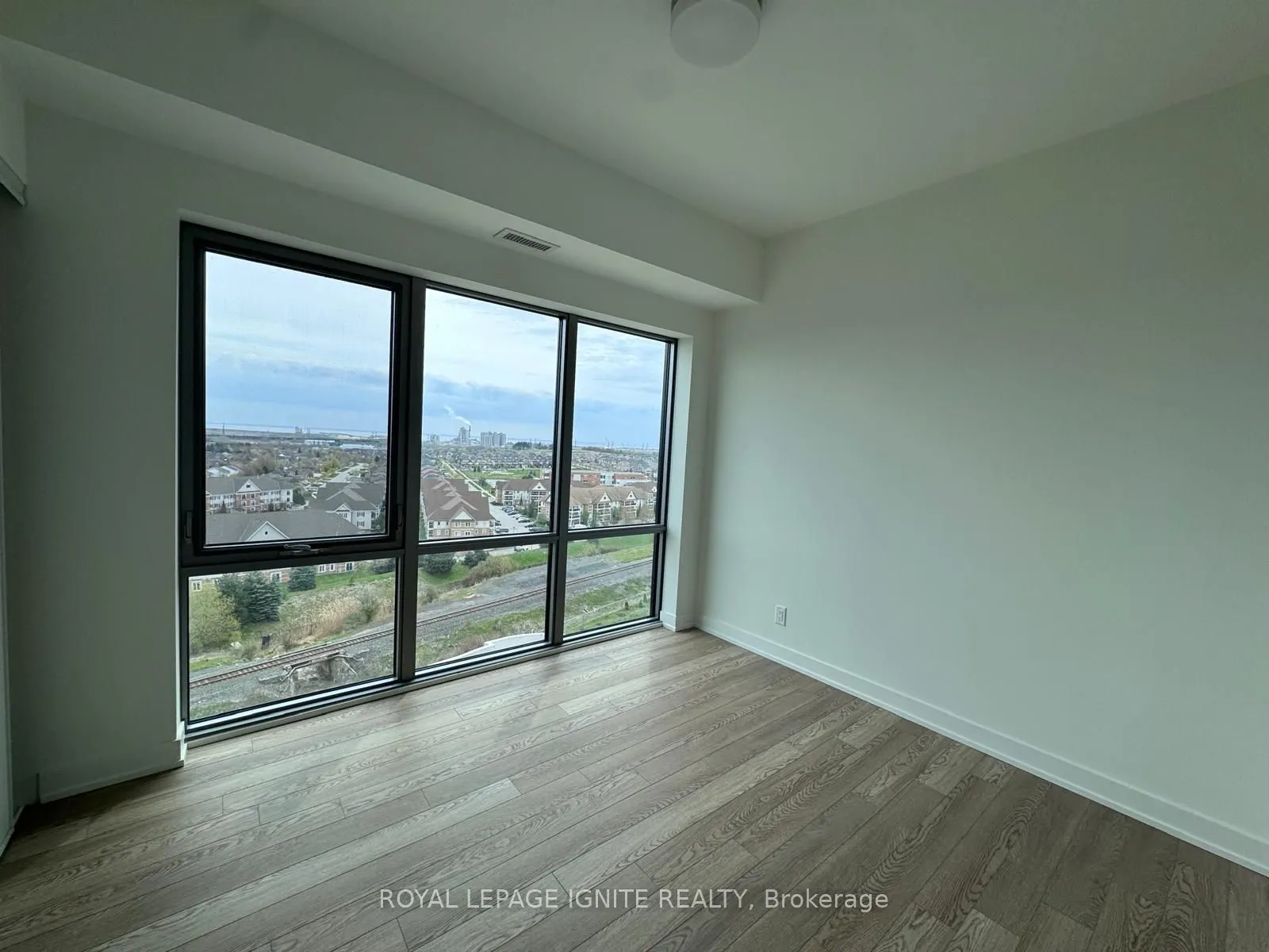 51 Clarington Boulevard #1124