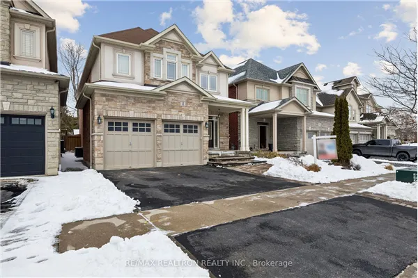 12 Promenade Drive