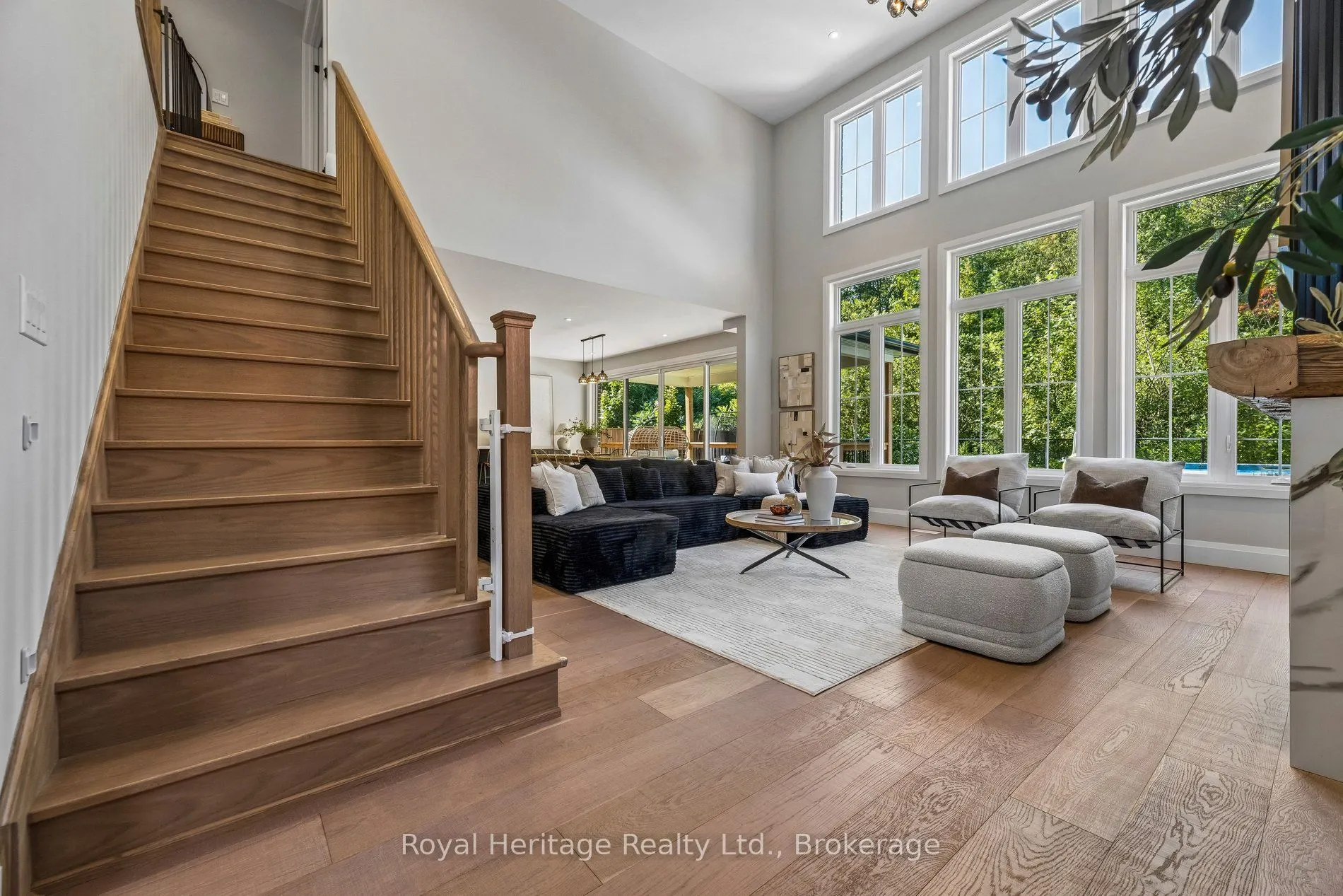 55 Harry Lee Crescent