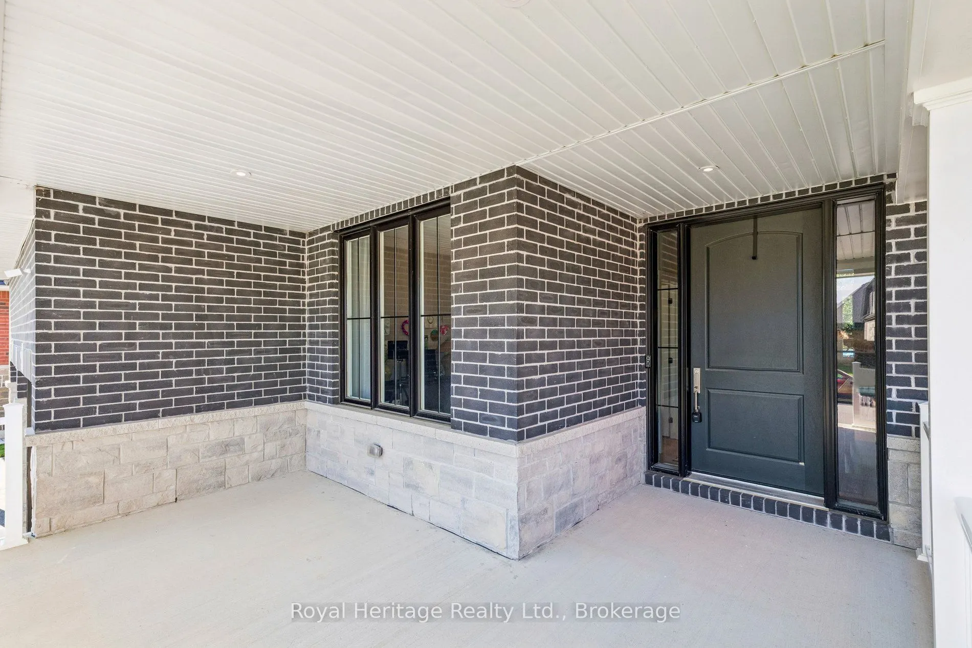 55 Harry Lee Crescent