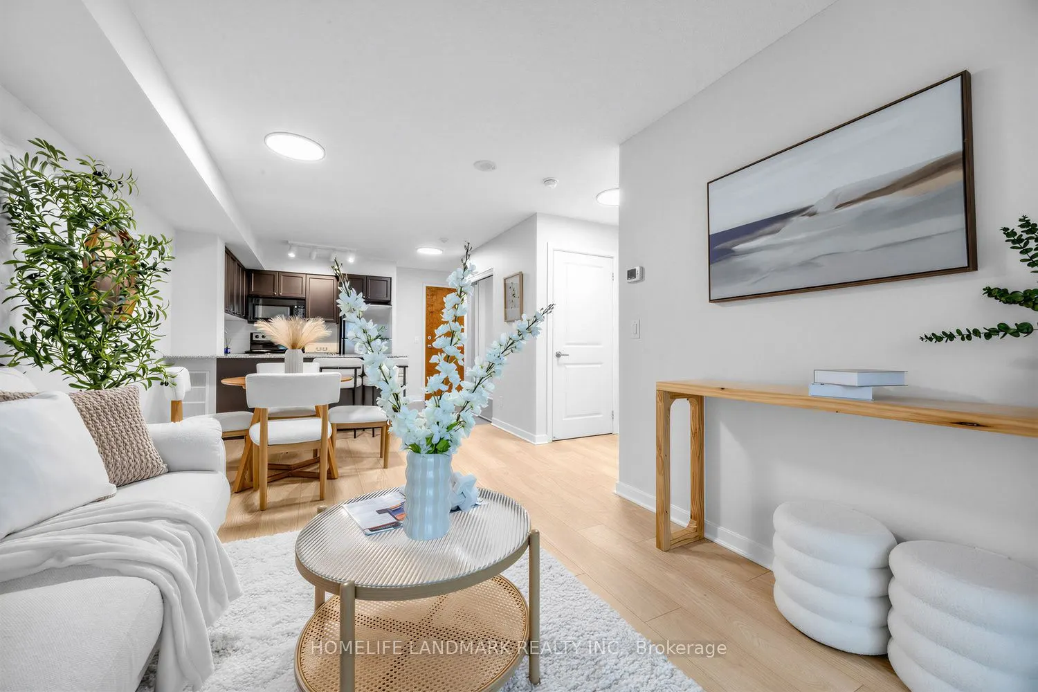 1235 Bayly Street #807