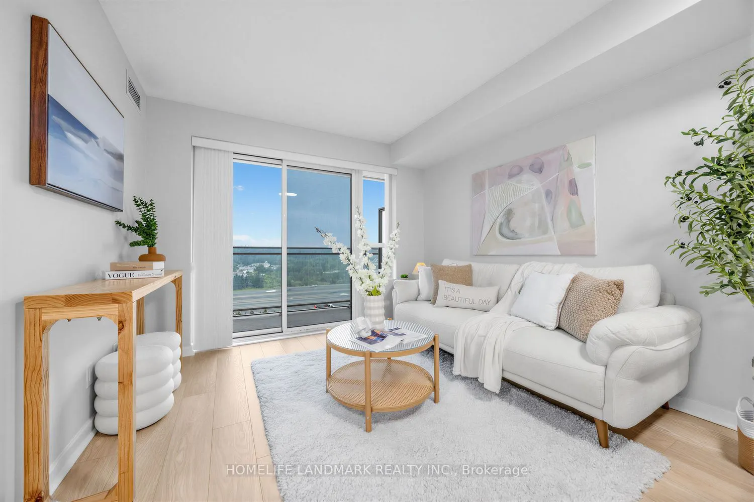 1235 Bayly Street #807
