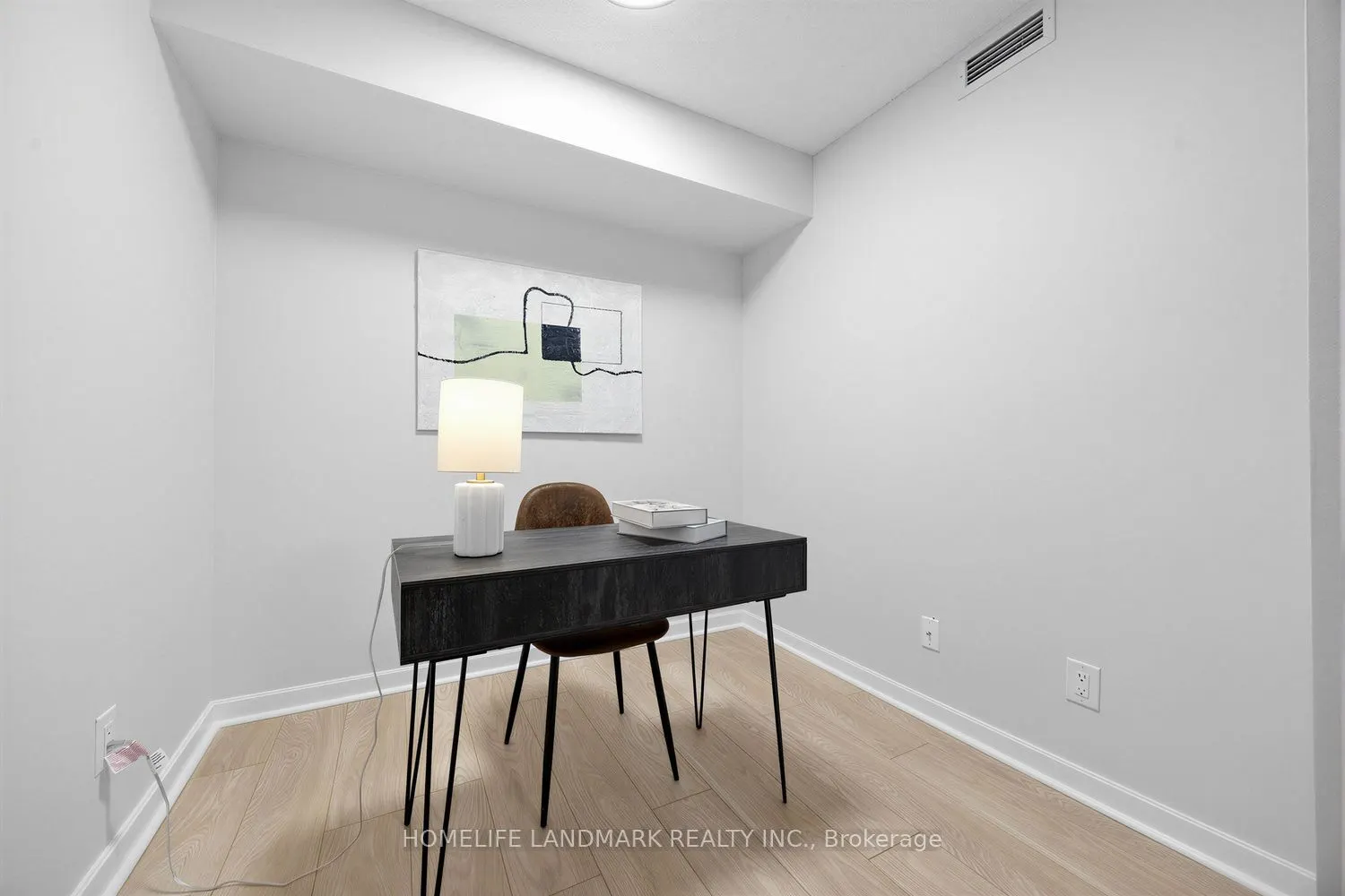 1235 Bayly Street #807