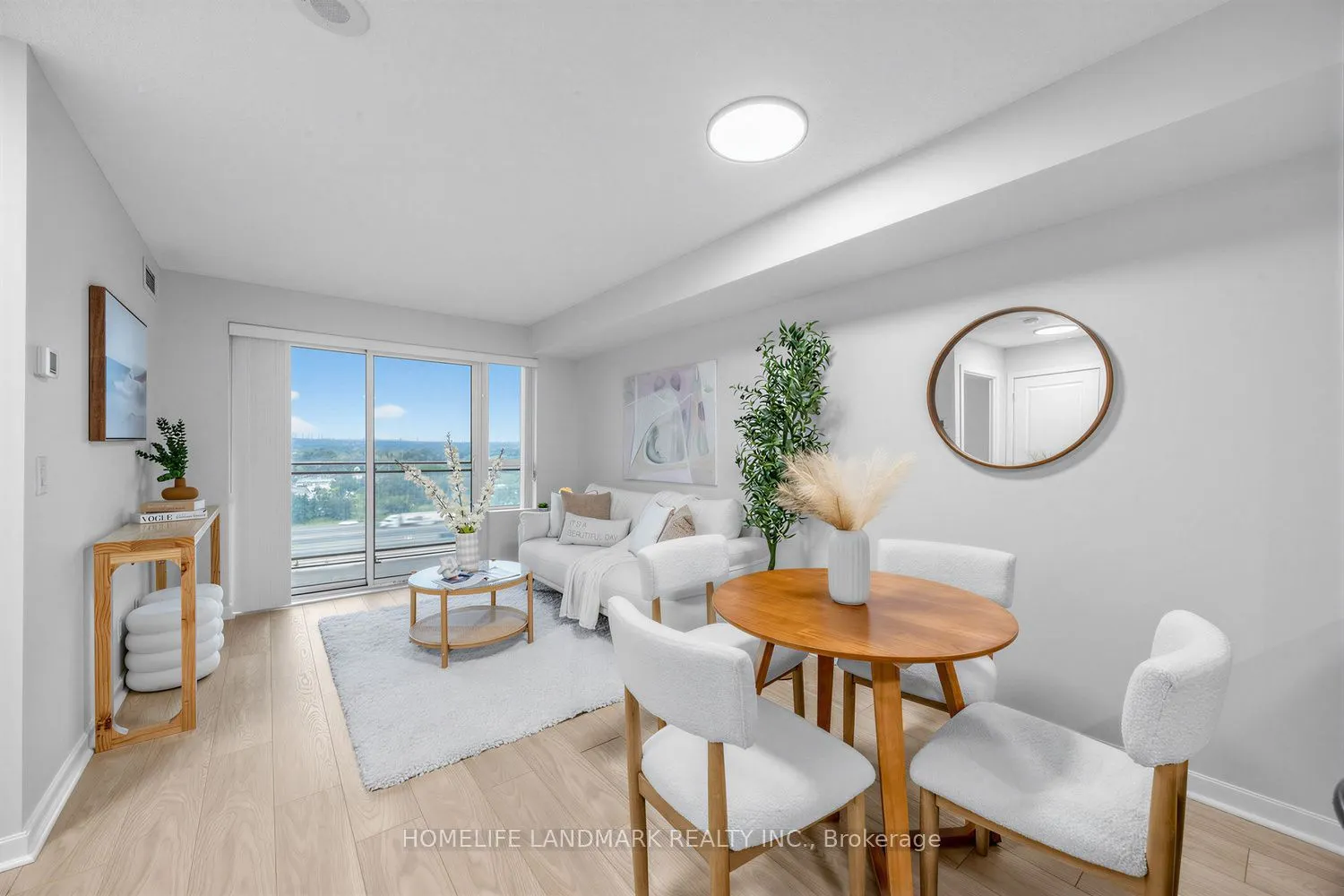 1235 Bayly Street #807
