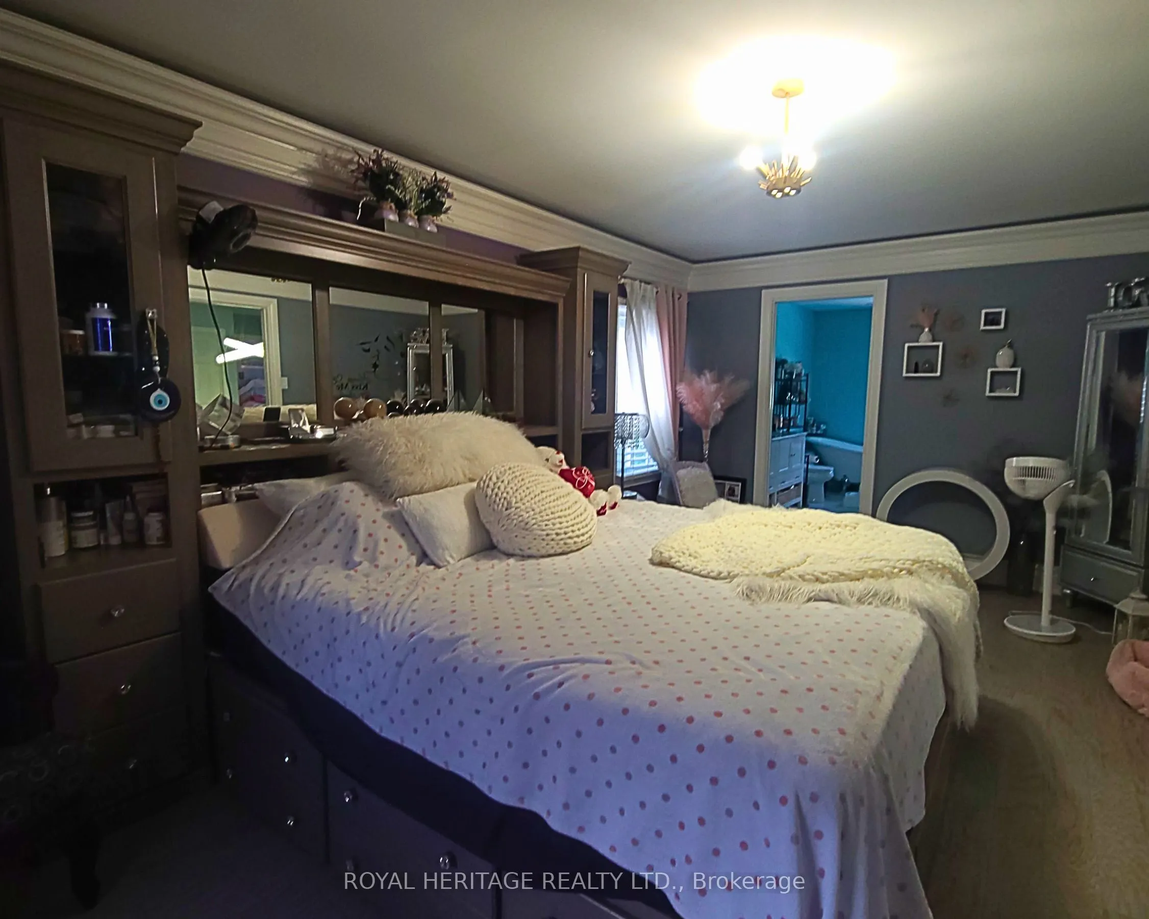1221 Fieldstone Circle